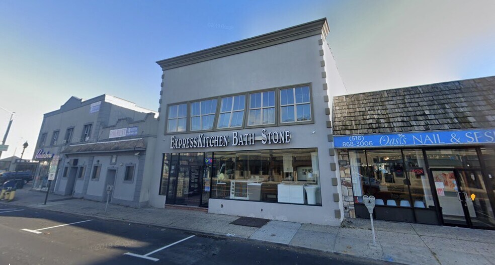 Primary Photo Of 9 W Merrick Rd, Freeport Storefront For Sale