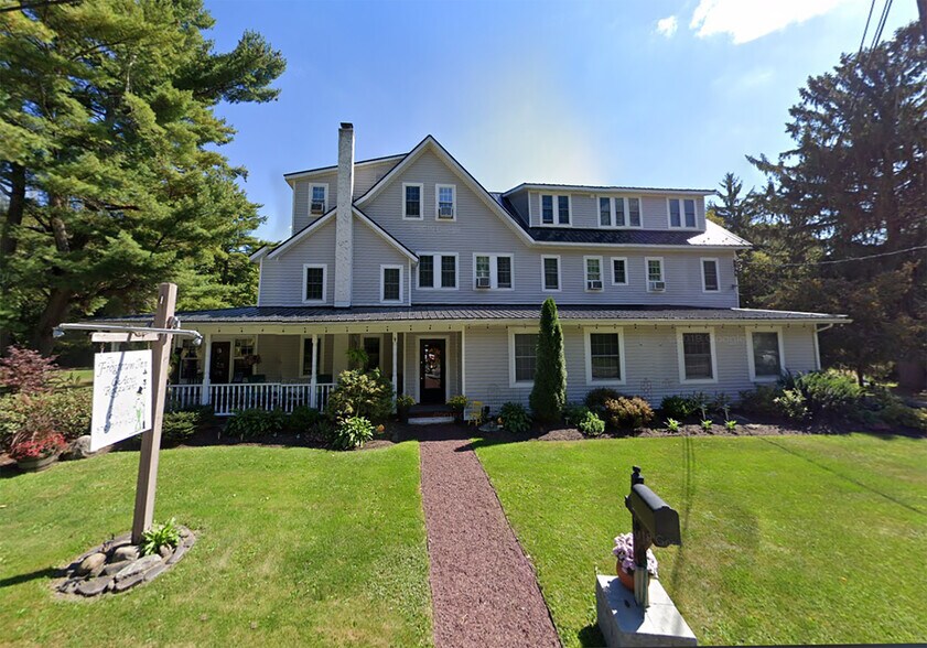 More Photos Of 2468 Route 390, Canadensis Hospitality For Sale