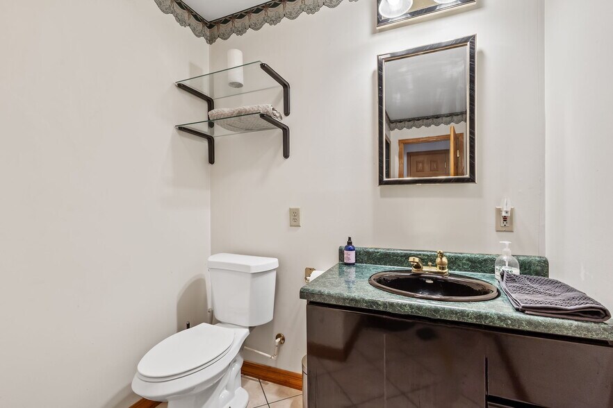 More Photos Of 2507 E 1100 N, Demotte Apartments For Sale