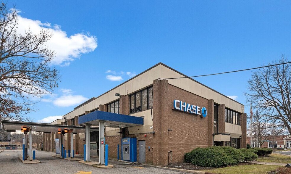 More Photos Of 36 E Midland Ave, Paramus Office For Sale