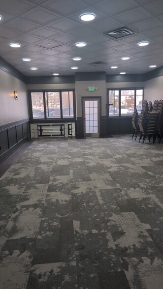 More Photos Of 4311 49 Ave, Red Deer Hotel For Sale