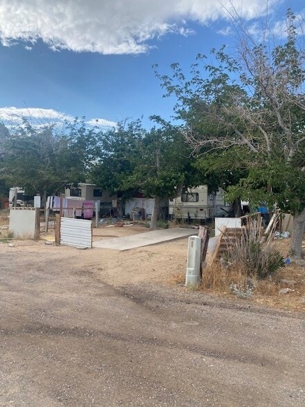 More Photos Of 1661 N Brown Rd, Inyokern Manufactured Housing Mobile Home Park For Sale