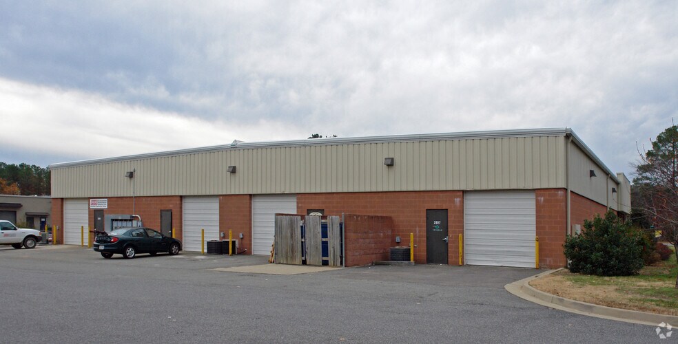 More Photos Of 2801-2807 Ackley Ave, Richmond Office For Lease