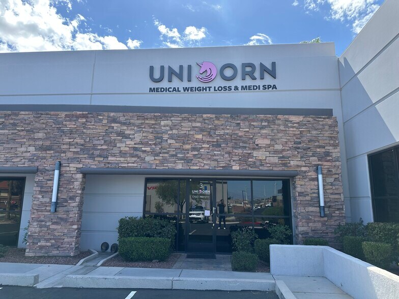More Photos Of 5920 S Rainbow Blvd, Las Vegas Office For Sale