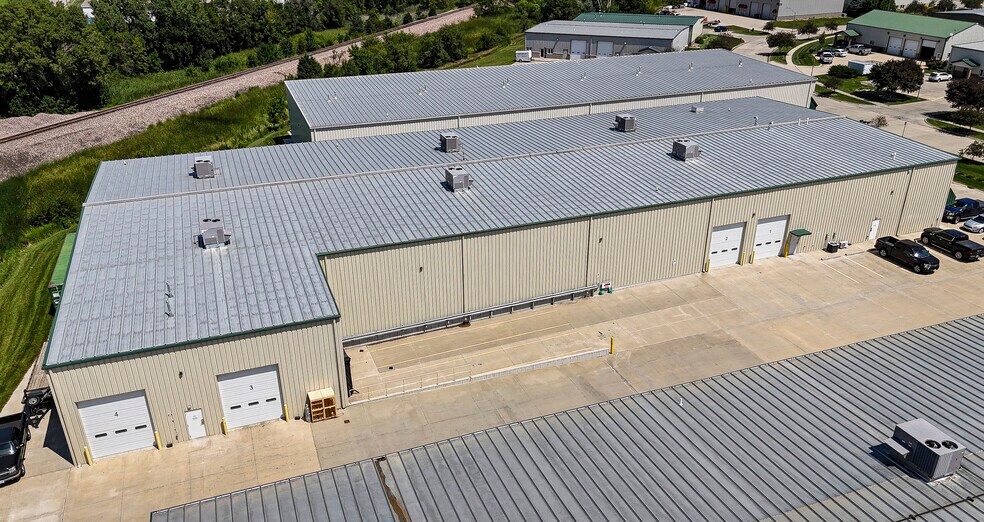 More Photos Of 1941 SW 6th St, Lincoln Warehouse For Sale