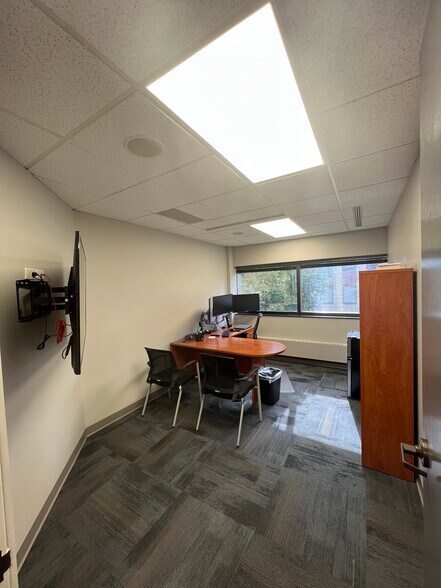 More Photos Of 8301 E Prentice Ave, Greenwood Village Office For Sale