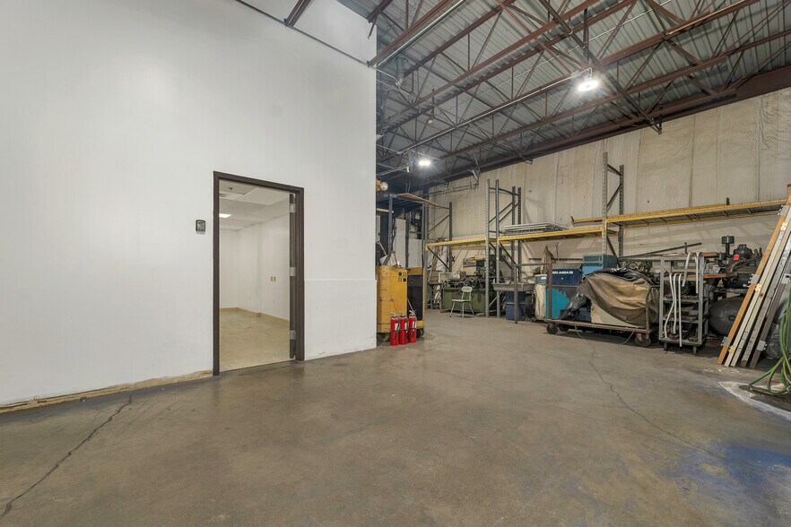 More Photos Of 200 Tilton Rd, Northfield Distribution For Lease
