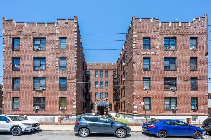 More Photos Of 910 Dinsmore Ave, Far Rockaway Apartments For Sale