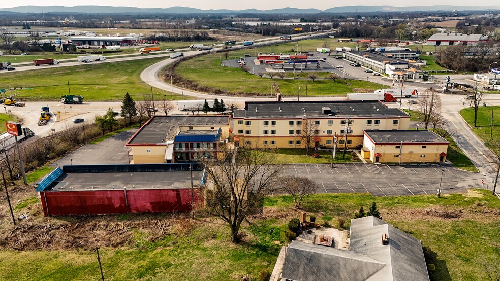 More Photos Of 1252 Harrisburg Pike, Carlisle Hotel For Sale