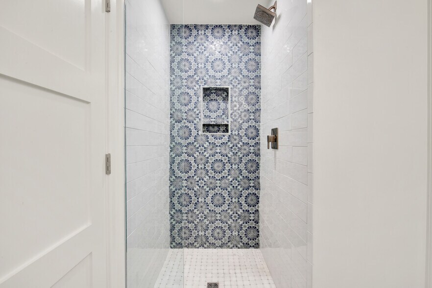 More Photos Of 104 17th pl, Tybee Island Multifamily For Sale