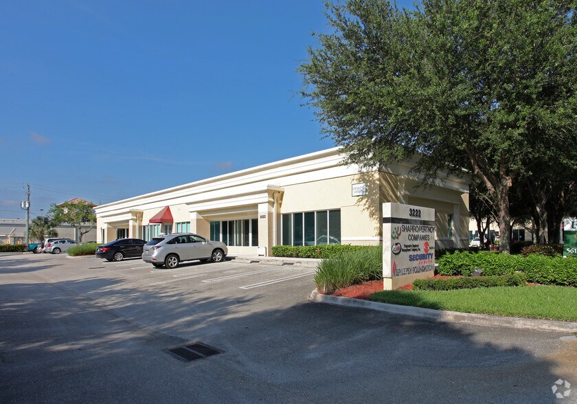 More Photos Of 3222 Commerce Pl, West Palm Beach Medical For Lease