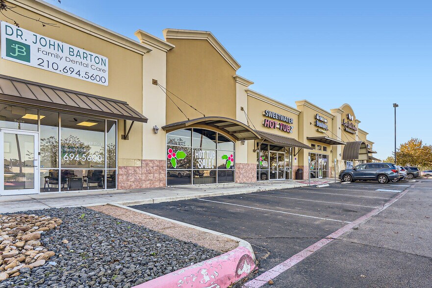 More Photos Of 8202 N Loop 1604 W, San Antonio General Retail For Sale