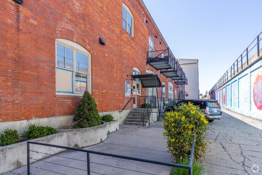 More Photos Of 152 S Jefferson St, Spokane Office For Lease