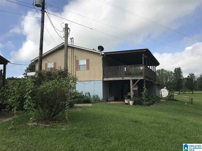 More Photos Of 11001 County Road 59, Verbena Service Station For Sale