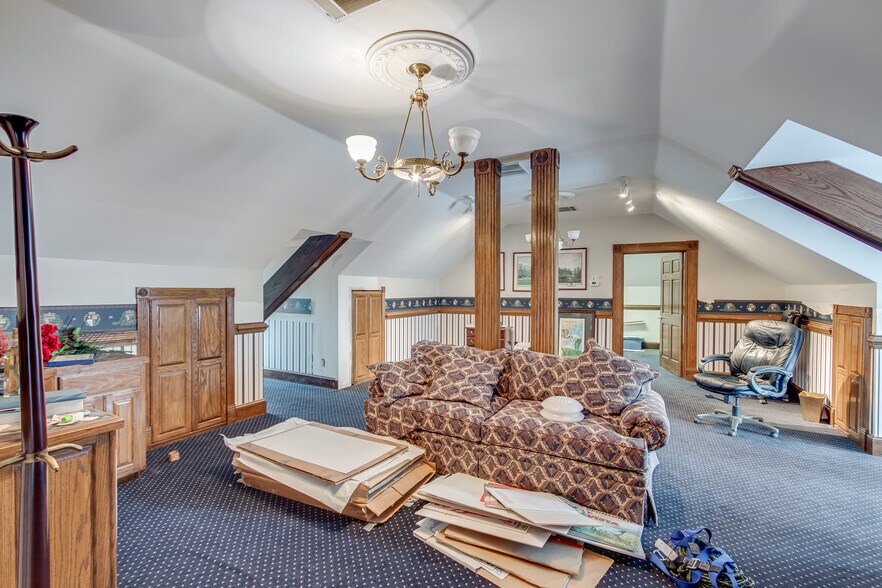 More Photos Of 55 Scott St, Buford Office For Sale