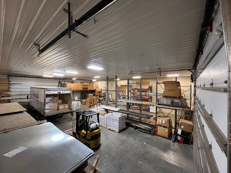 More Photos Of 2340 Taggart Rd, Rapid City Warehouse For Sale