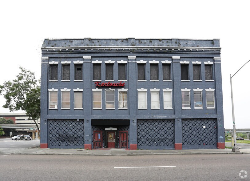 More Photos Of 618 W Forsyth St, Jacksonville Bar For Lease