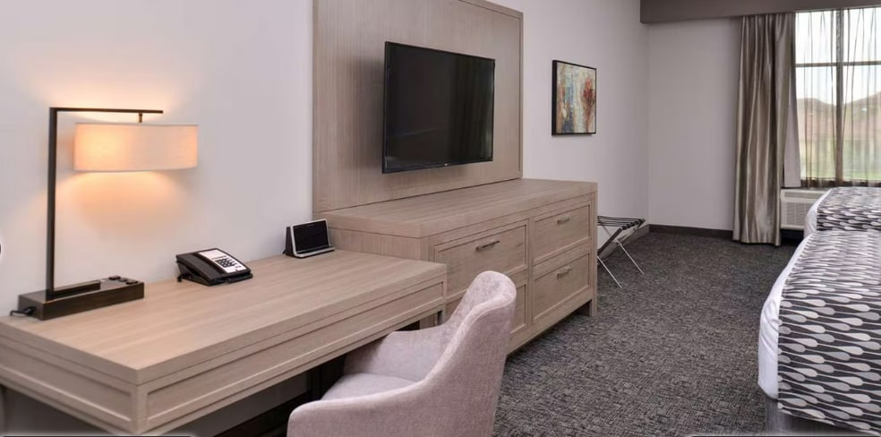 More Photos Of 1549 Westborough Dr, Katy Hotel For Sale