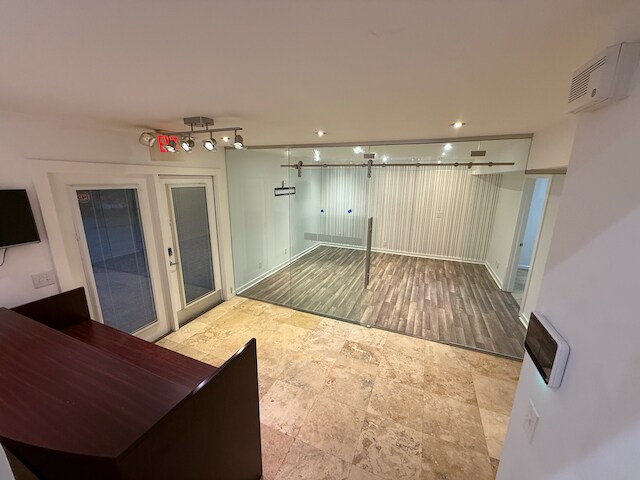 More Photos Of 1223 Walnut St, Cary Office For Lease