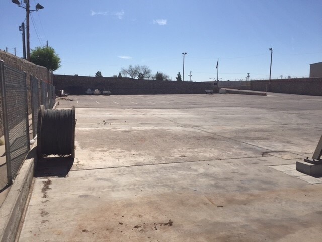 More Photos Of 1430 Vanderbilt Dr, El Paso Warehouse For Lease