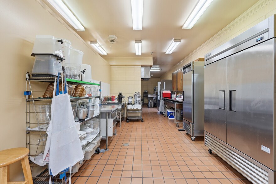 More Photos Of 11911 White Bluff Rd, Savannah Specialty For Sale