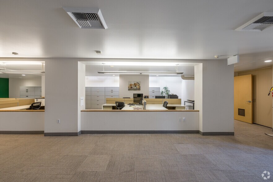 More Photos Of 434 E Broadway, Long Beach Loft Creative Space For Sale