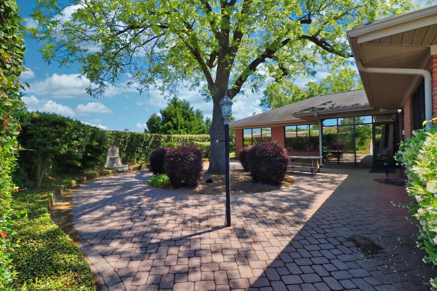 More Photos Of 3410 Sunset Blvd, West Columbia Medical For Lease