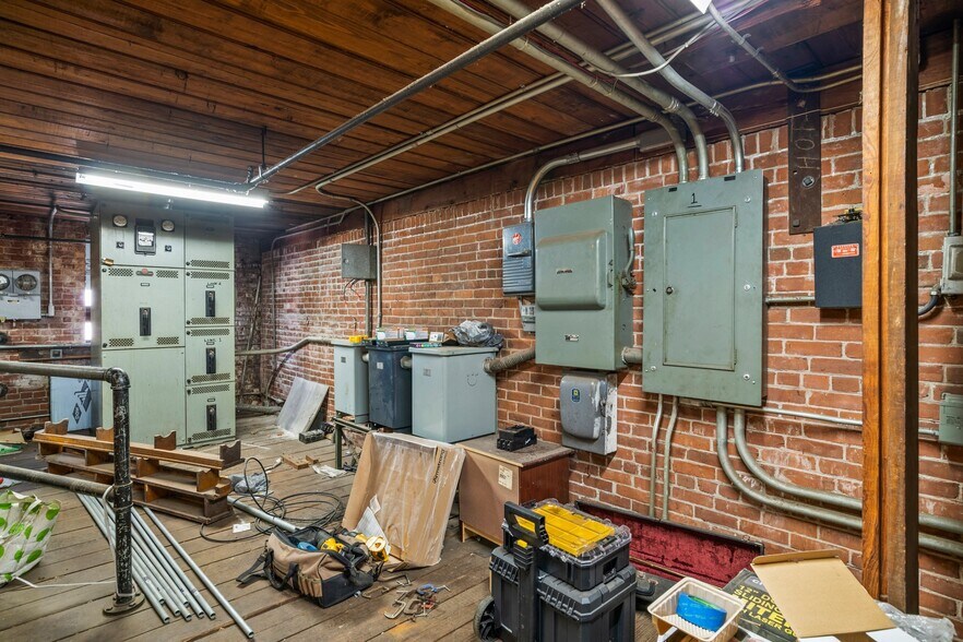 More Photos Of 55 East St, Ware Warehouse For Sale