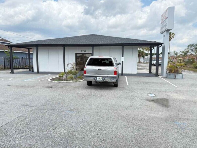 Primary Photo Of 2130 King St, Cocoa Showroom For Lease