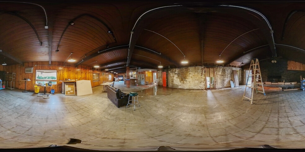 More Photos Of 15610 Olson Dr Kp N, Lakebay Bar For Sale