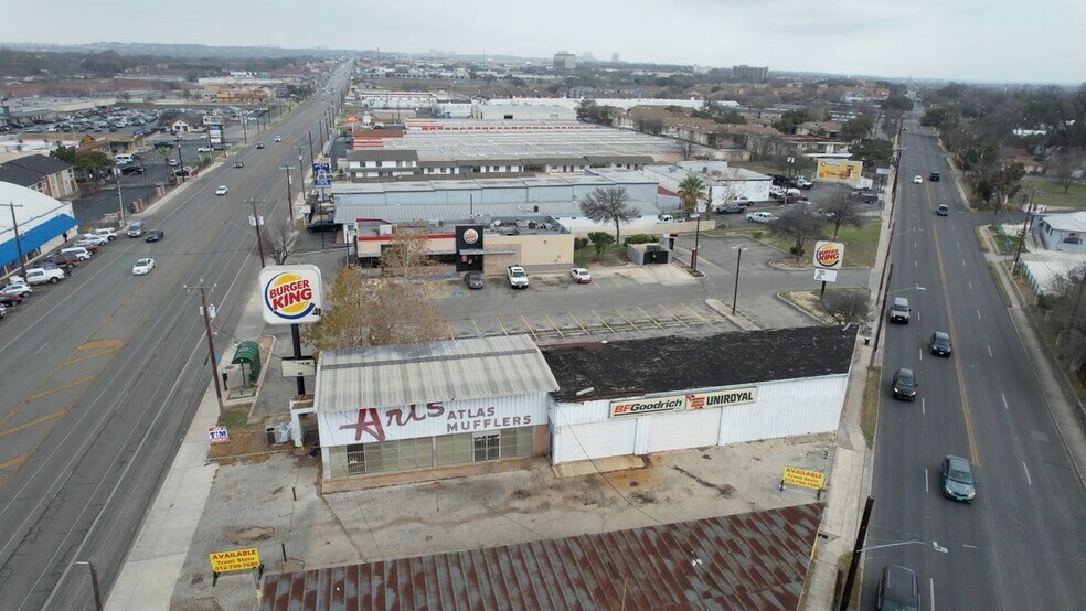 More Photos Of 3350 Fredericksburg Rd, San Antonio Auto Repair For Lease