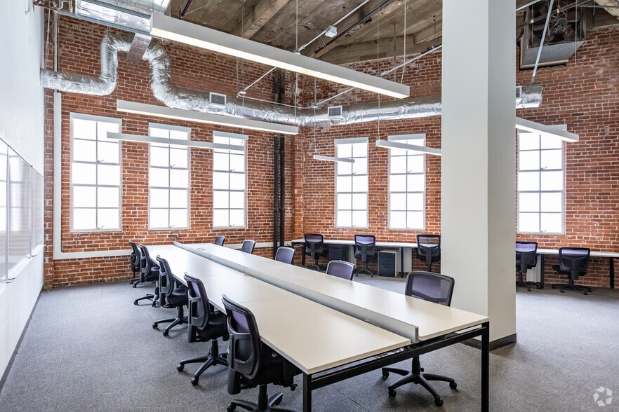 More Photos Of 77 Geary St, San Francisco Coworking Space