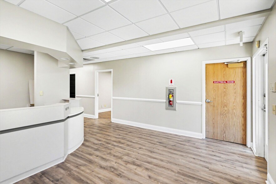 More Photos Of 470 Lake Concord Rd NE, Concord Medical For Lease