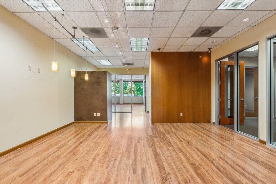 More Photos Of 1401 N Broadway, Walnut Creek Office For Lease