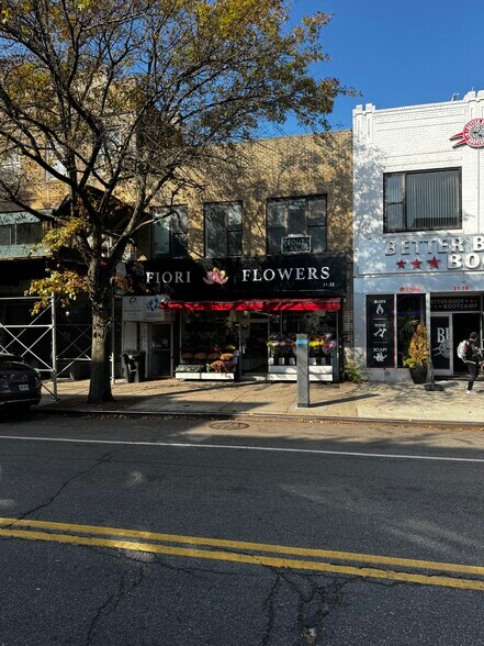 Primary Photo Of 31-22 Steinway St, Astoria Storefront Retail Office For Lease