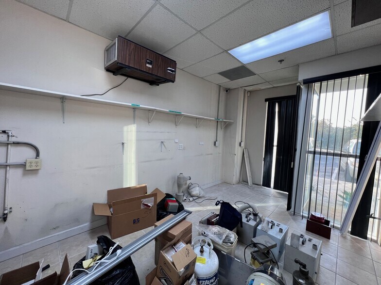 More Photos Of 1046 Calle Recodo, San Clemente Research And Development For Sale