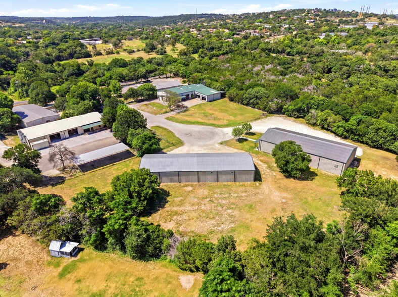 More Photos Of 117 Business Dr W, Kerrville Warehouse For Sale