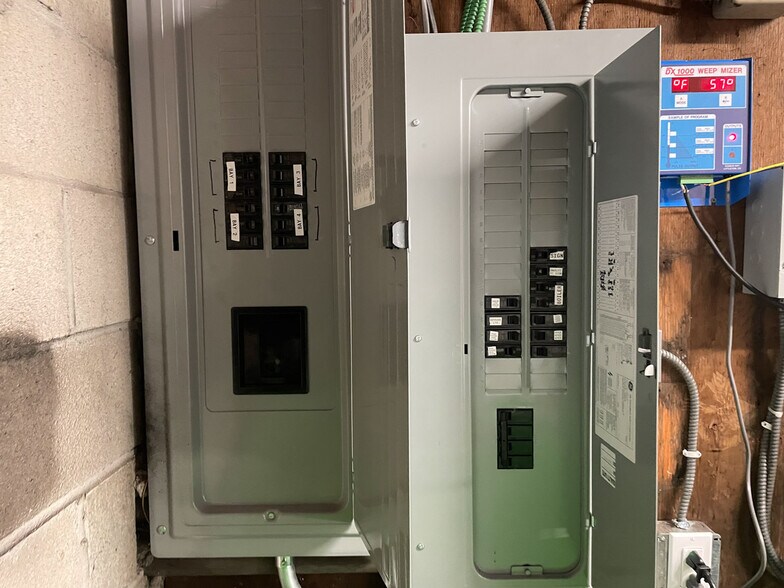 More Photos Of 3500 4th Ave, Beaver Falls Carwash For Sale