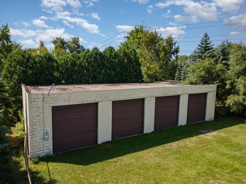 More Photos Of 2832 Midland Rd, Bay City Freestanding For Sale