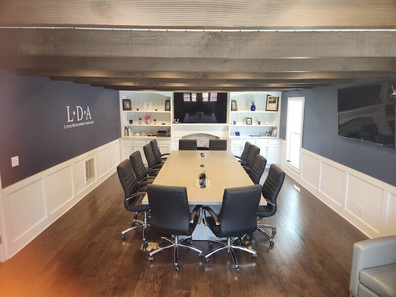 More Photos Of 410 E Main St, Centerport Office Residential For Sale