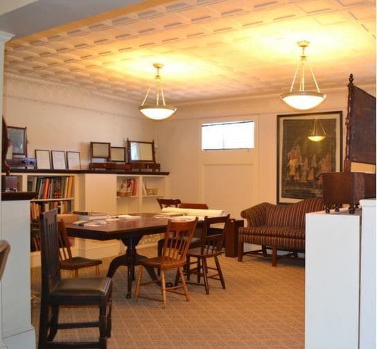 More Photos Of 1831-1833 W Broad St, Richmond Storefront For Lease