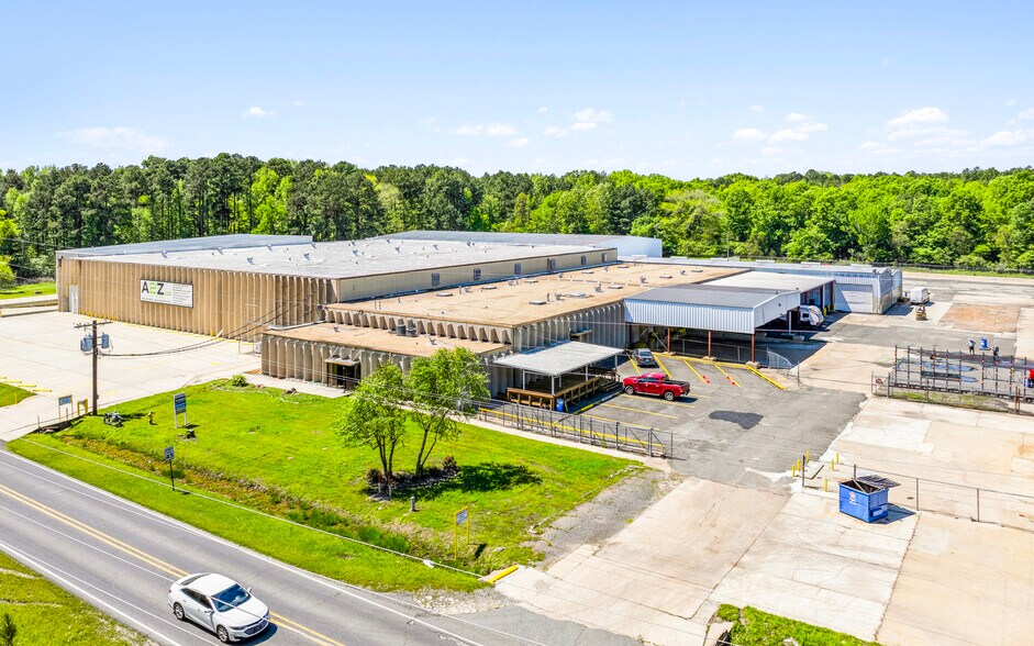 More Photos Of 6900 Woolworth Rd, Shreveport Warehouse For Lease