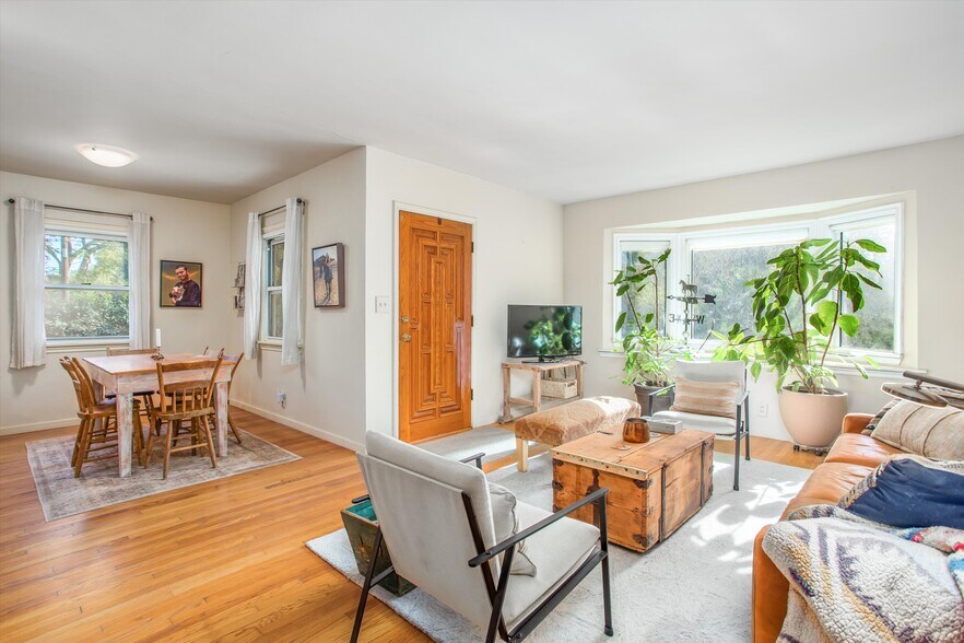 More Photos Of 11138 Laurel Ave, Bloomington Land For Sale