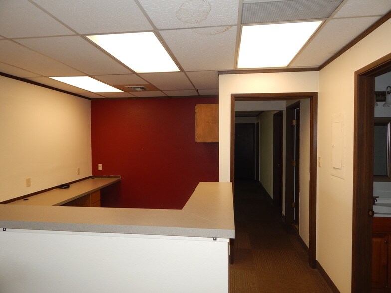More Photos Of 6050 20th St E, Fife Office For Lease