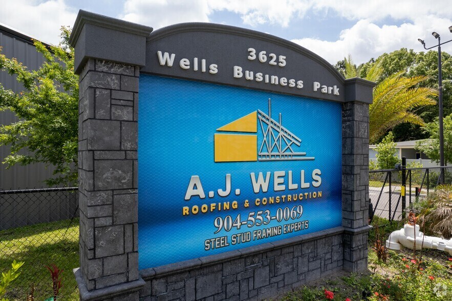 More Photos Of 3625 Rogero Rd, Jacksonville Warehouse For Lease