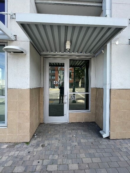 More Photos Of 9400 International Blvd, Oakland Apartments For Lease
