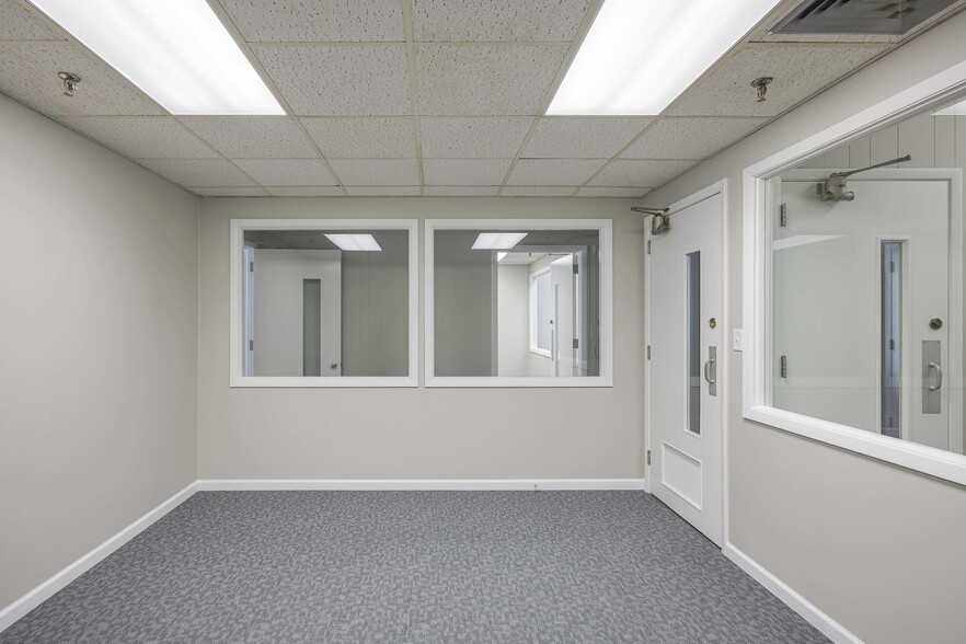 More Photos Of 3307 14th Ave, Kenosha Manufacturing For Sale