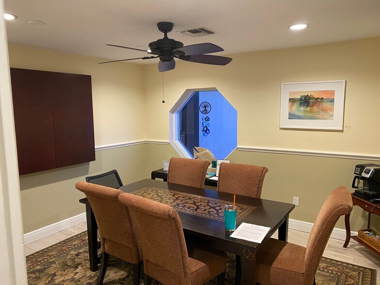 More Photos Of 923 Del Prado Blvd S, Cape Coral Medical For Lease