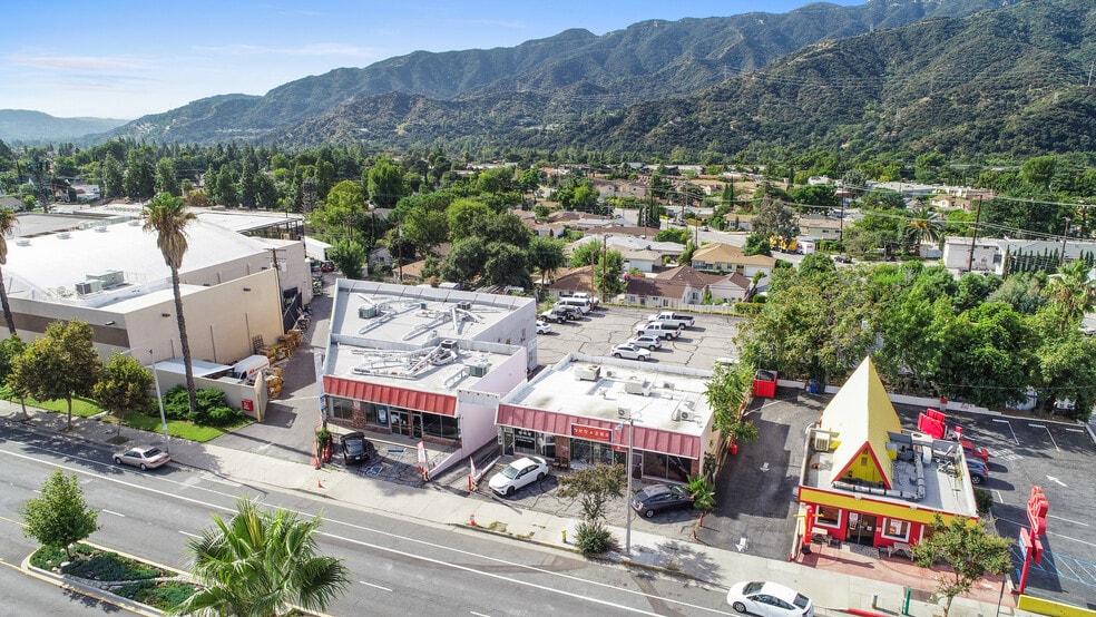 More Photos Of 3130-3136 1/2 Foothill Blvd, La Crescenta Storefront Retail Office For Sale