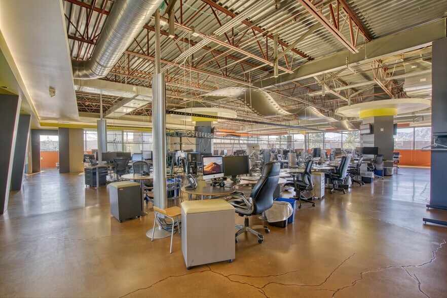 More Photos Of 6000 Spine Rd, Boulder Research And Development For Lease